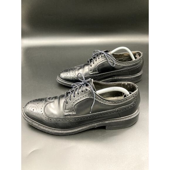 Hanover Black Leather Wingtip Brogues, Men\'s 9.5D/EUR 42.5 main image 7